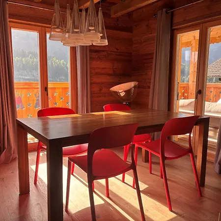 With Sauna & Fireplace شاليه تشامبري