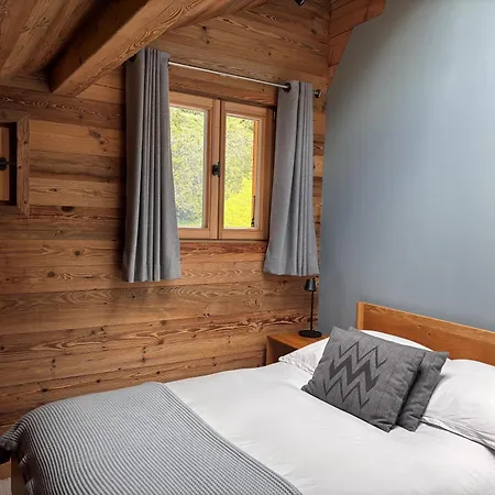 شاليه With Sauna & Fireplace تشامبري