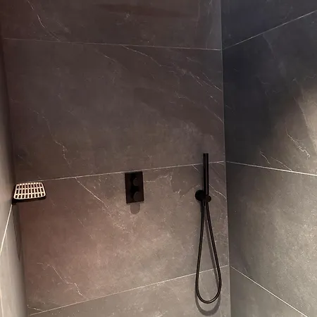شاليه With Sauna & Fireplace تشامبري