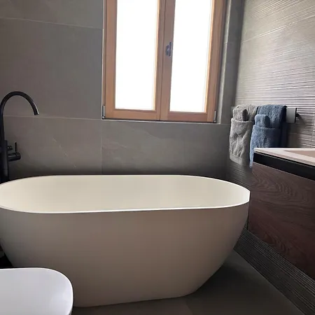 شاليه With Sauna & Fireplace تشامبري